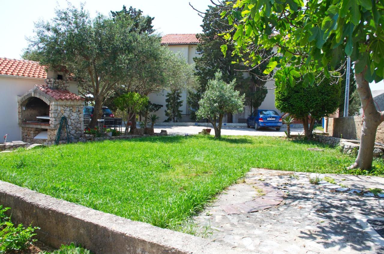 Apartments Marea Novalja Exterior foto